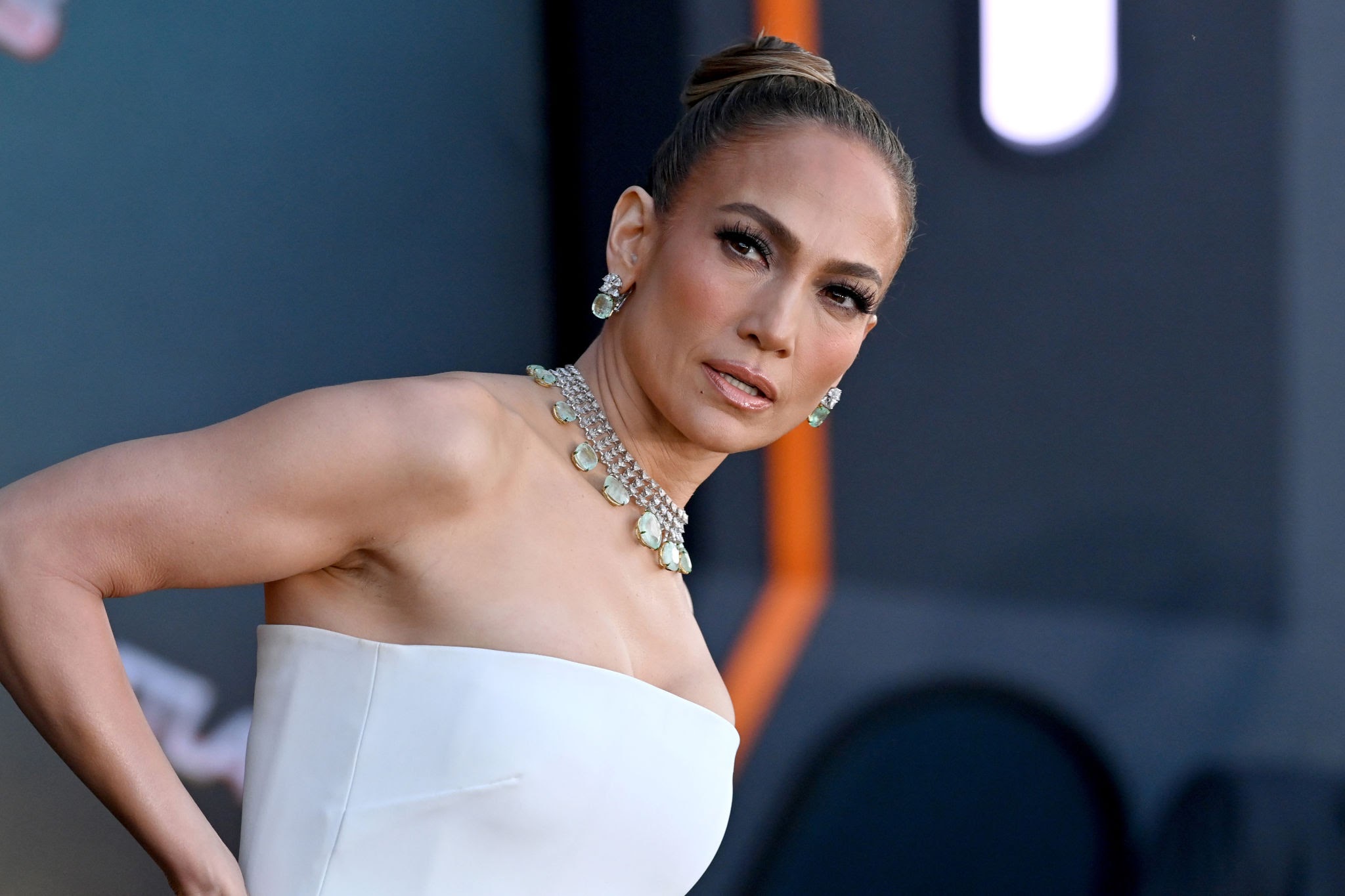 JENNIFER LOPEZ ANNOUNCES THIRD PREGNANCY, RADIATES JOY