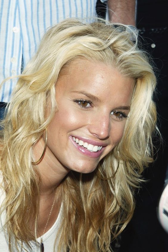 Jessica Simpson unseen photos check first comment